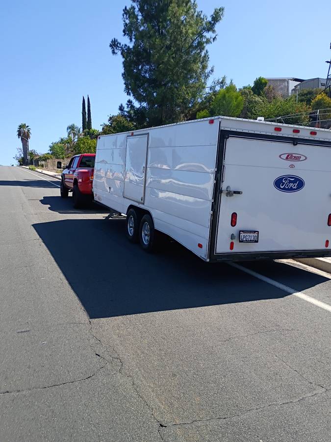 22 ft carson enclosed trailer, photo 3