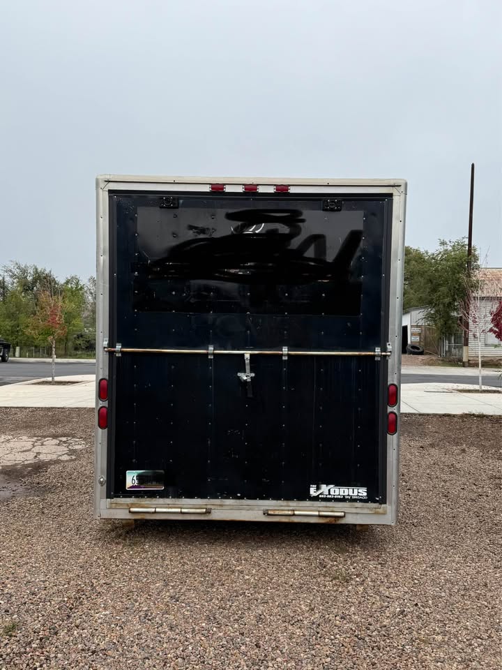 1998 35 ft Enclosed Car Hualer, photo 4