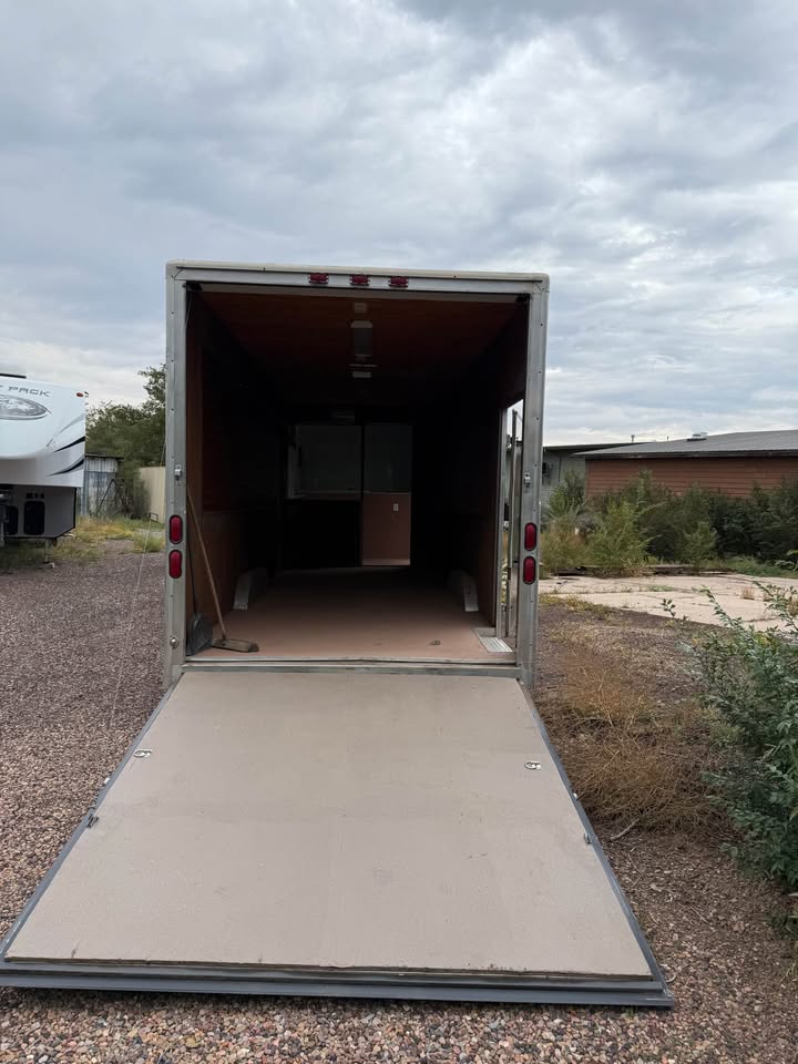 1998 35 ft Enclosed Car Hualer, photo 6
