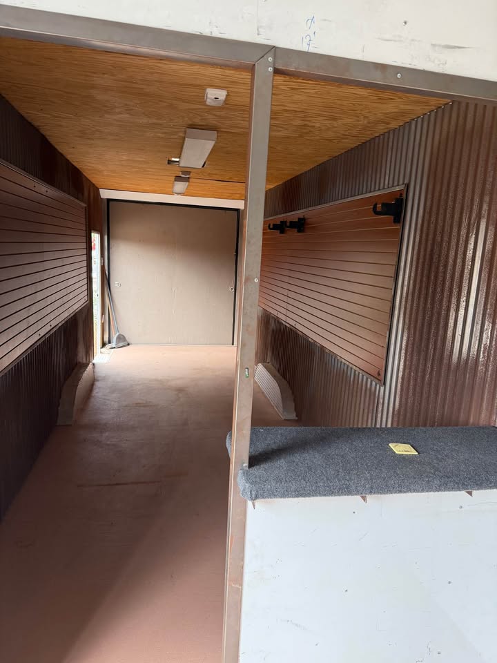 1998 35 ft Enclosed Car Hualer, photo 7