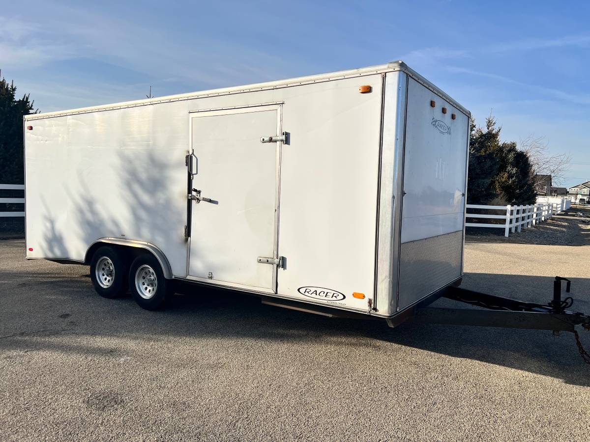 Carson Racing Enclosed Car trailer 20ft, photo 3