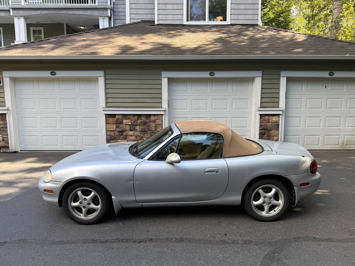 2000 Mazda MX-5 Miata, photo 3