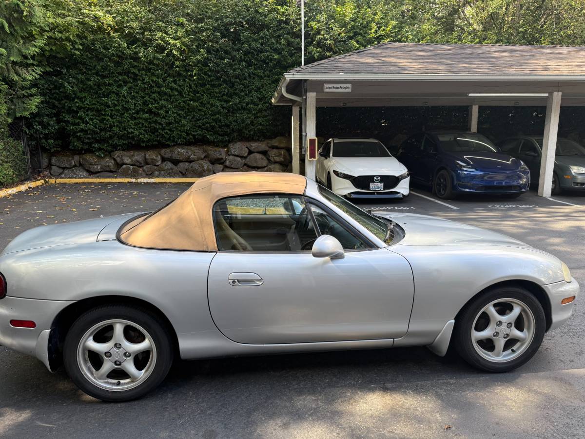 2000 Mazda MX-5 Miata, photo 4