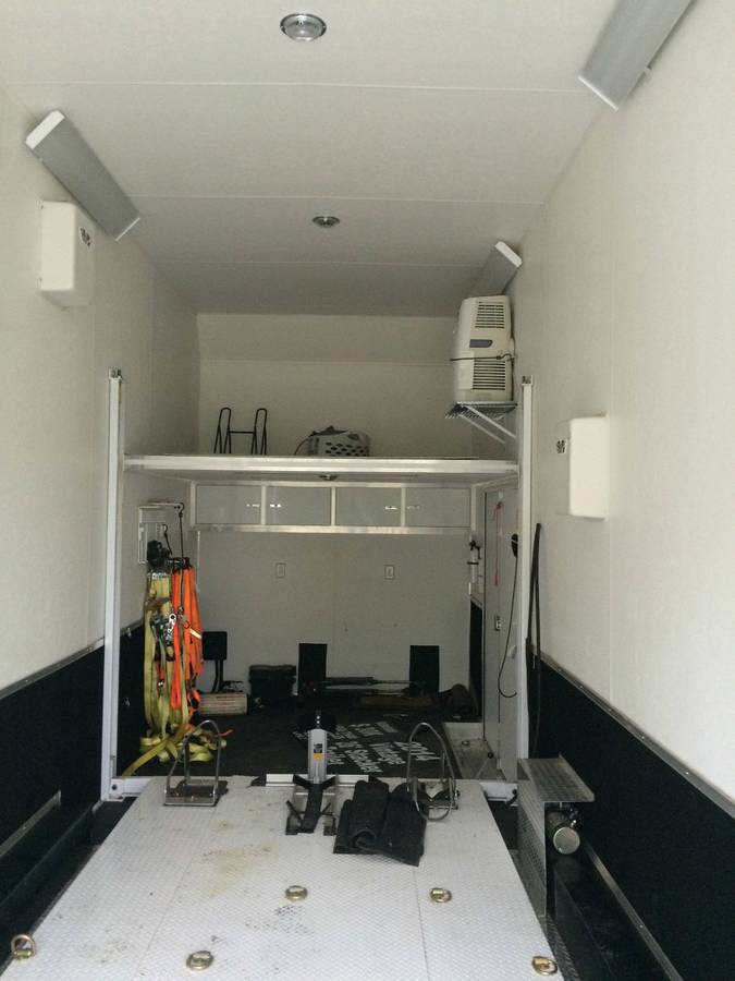 2014 26' Vintage Stacker Racing Trailer with A/C and Cabinetry, photo 6