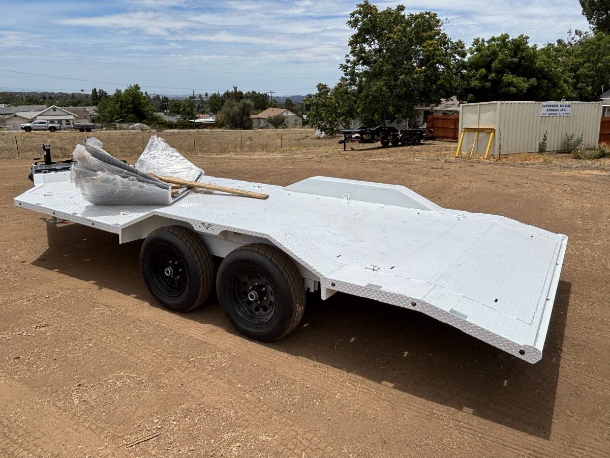 2026 Veqor 10k Car Hauler Drive Over Fender Trailer, photo 4