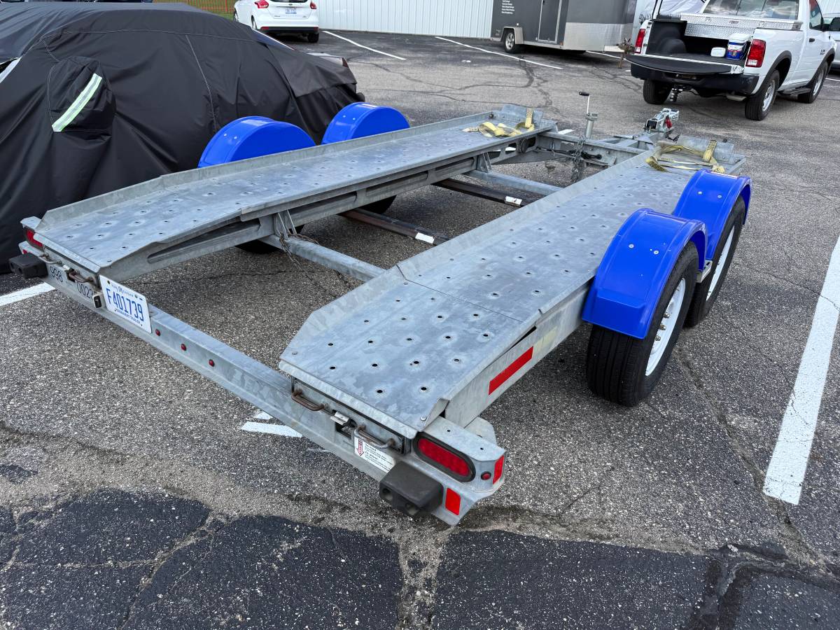 2020 Demco car hauler trailer, photo 6