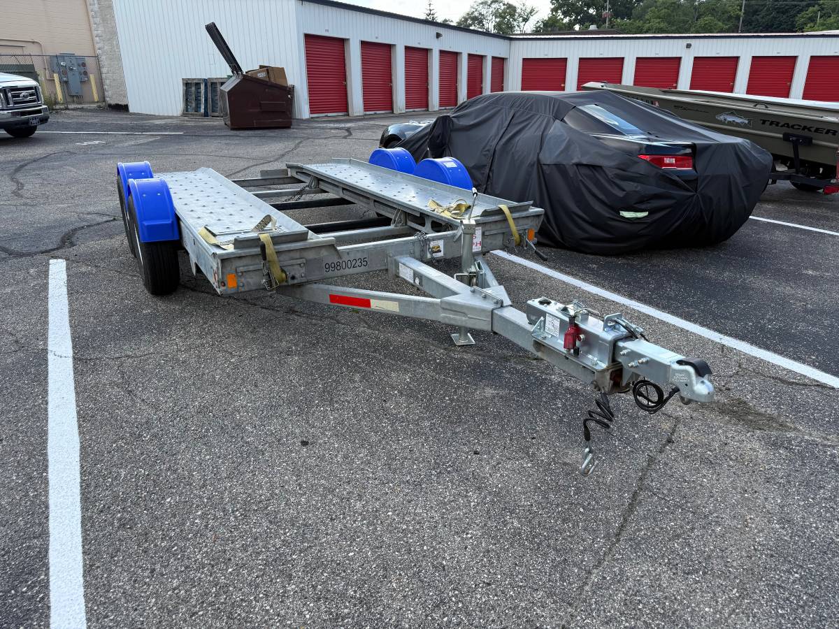 2020 Demco car hauler trailer, photo 8