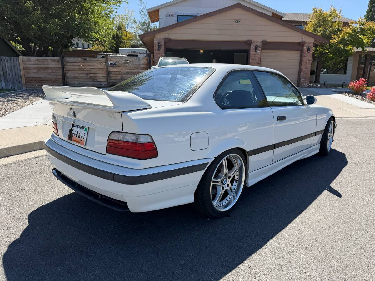 1994 BMW 325is, photo 5
