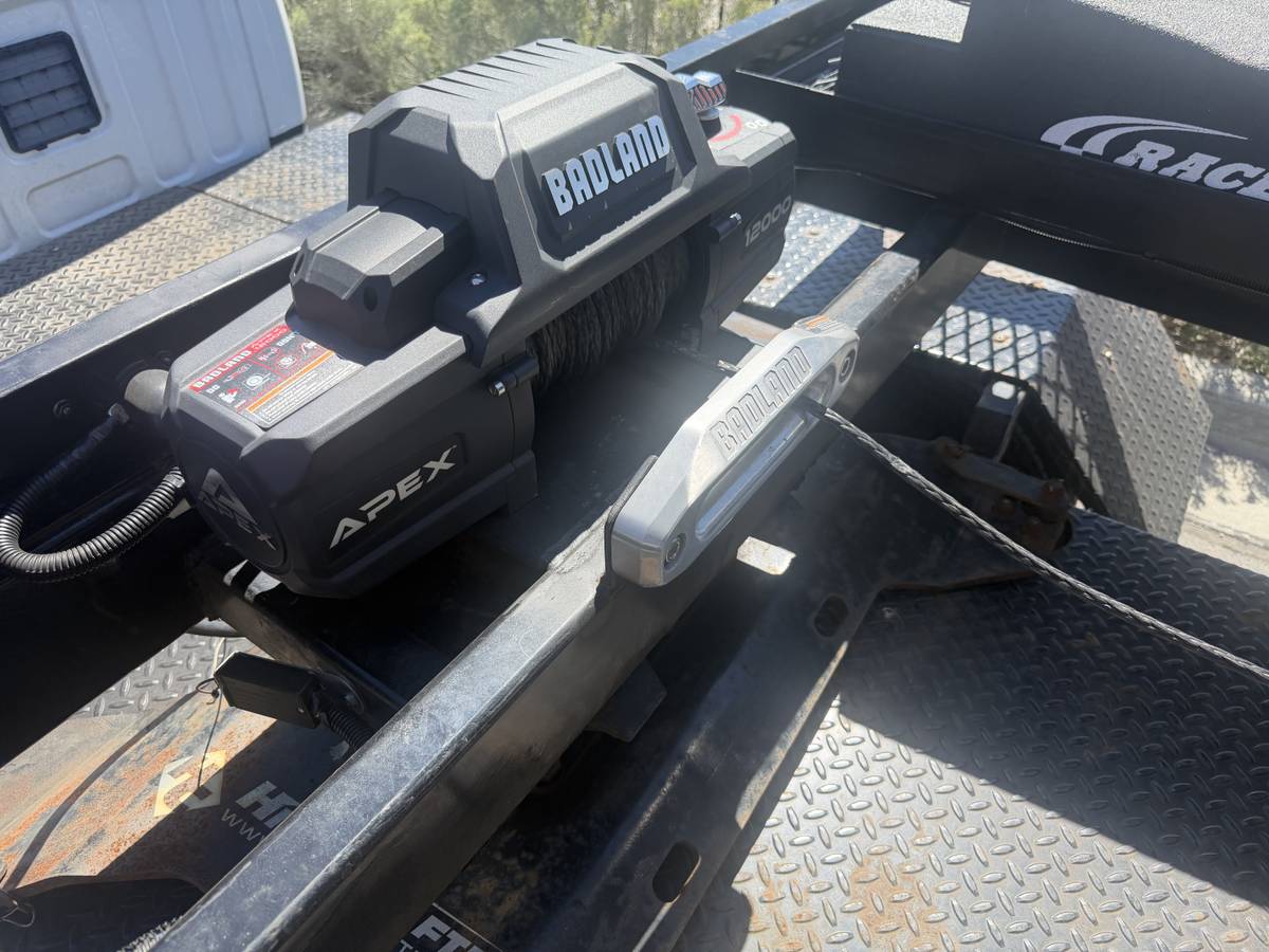 2023 Silverback 50 foot car trailer 5th Wheel with 12K Winch, photo 10