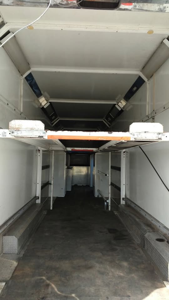 2000 Renegade 48 ft stacker race trailer, photo 2