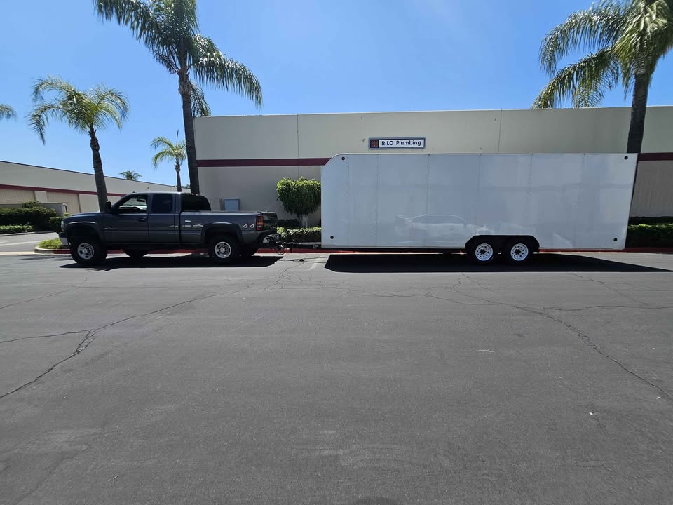 2021 Box Trailer 24ft enclosed trailer, photo 2