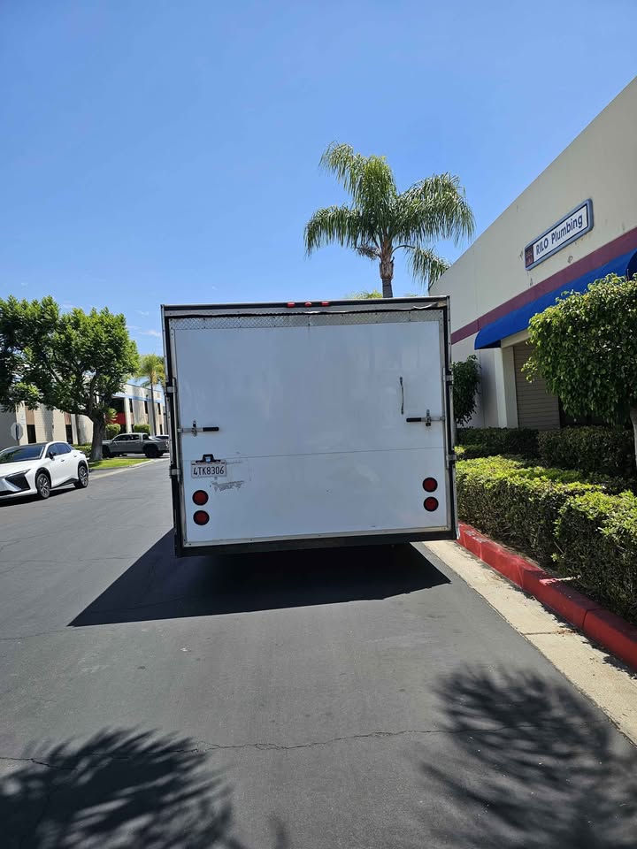 2021 Box Trailer 24ft enclosed trailer, photo 3