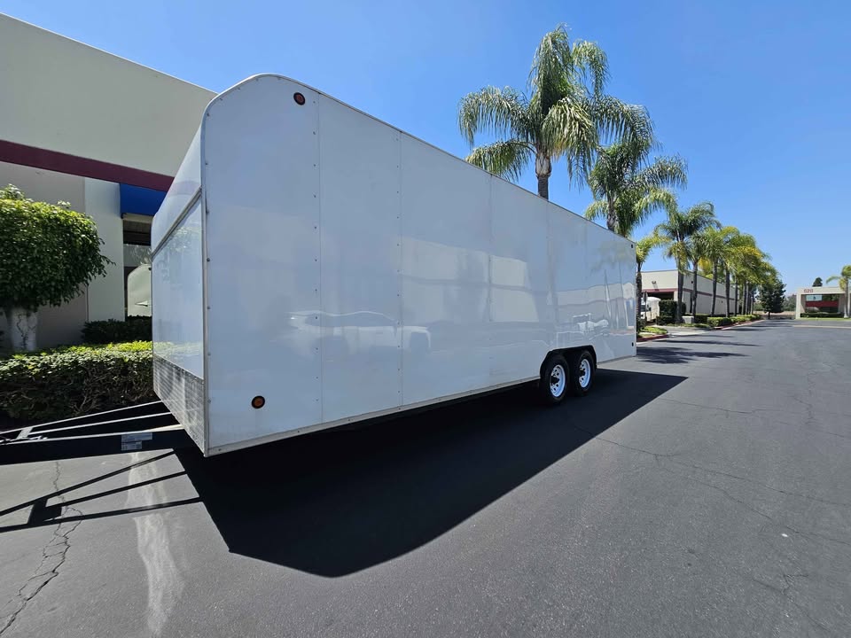 2021 Box Trailer 24ft enclosed trailer, photo 6