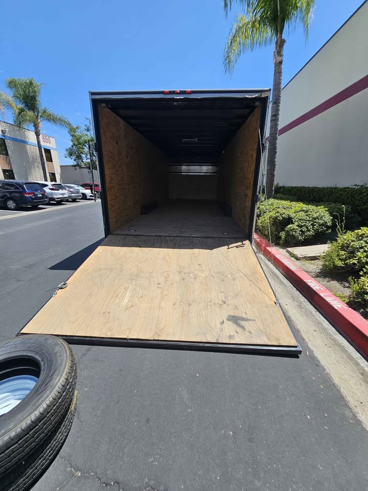 2021 Box Trailer 24ft enclosed trailer, photo 9