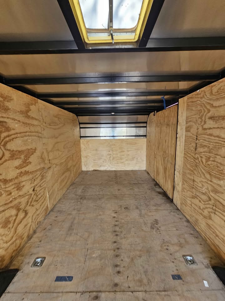 2021 Box Trailer 24ft enclosed trailer, photo 11