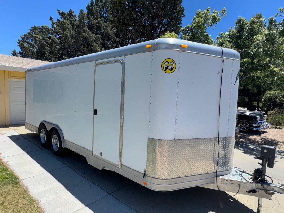 20’x8.5’ Featherlite enclosed trailer, photo 7