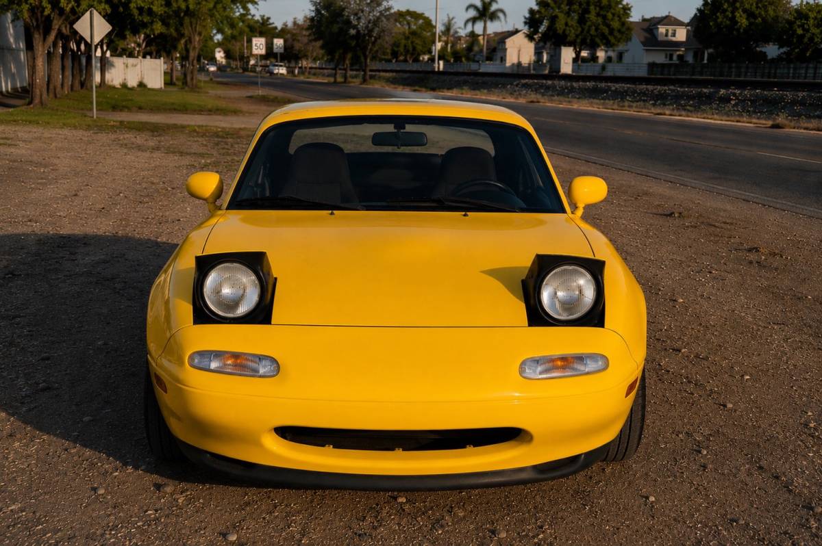 1992 Mazda Miata - Sunburst Yellow 5 Speed, photo 12