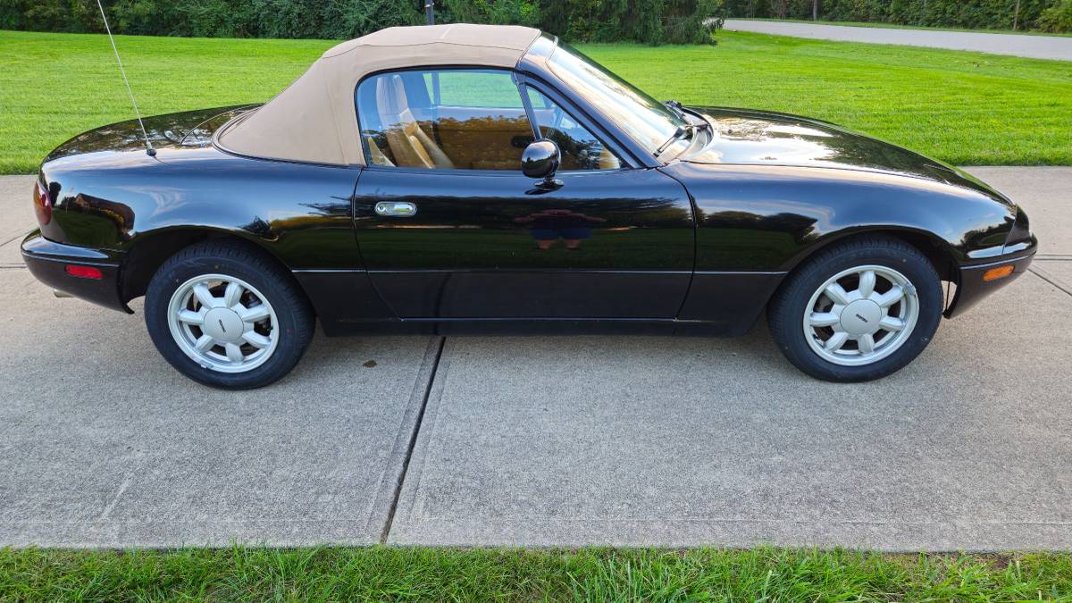 1992 Mazda Miata with 61k miles, photo 2