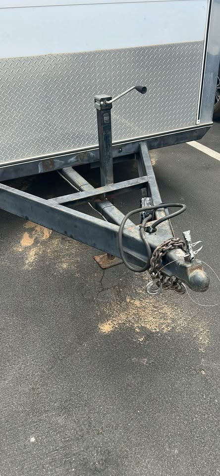 Carson 20’ enclosed trailer, photo 2