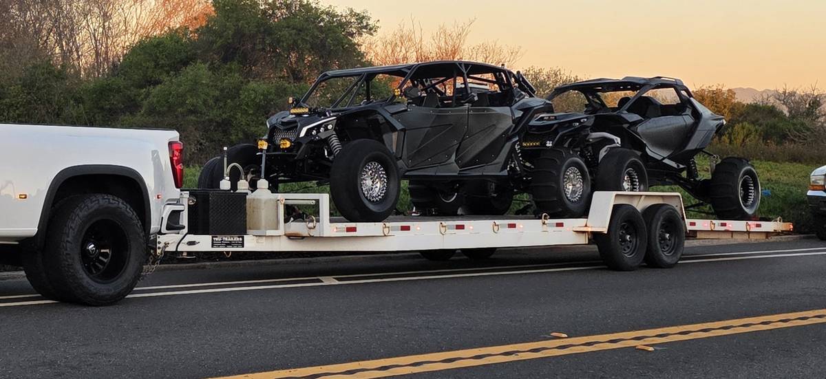 30 ft Custom White Double Car Hauler, photo 9