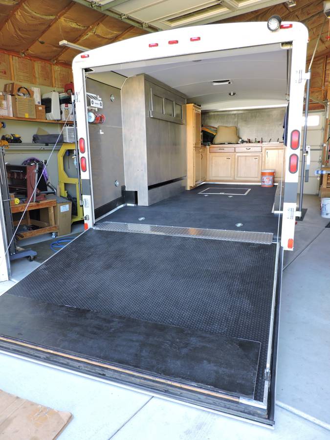 16 ft Hallmark car hauler box trailer/ custom interior, photo 5
