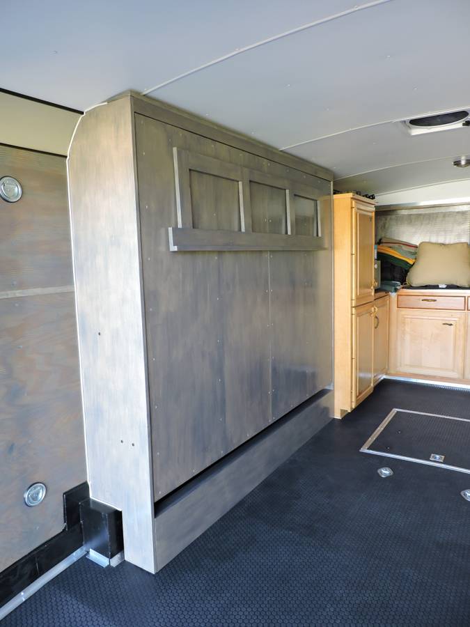 16 ft Hallmark car hauler box trailer/ custom interior, photo 6