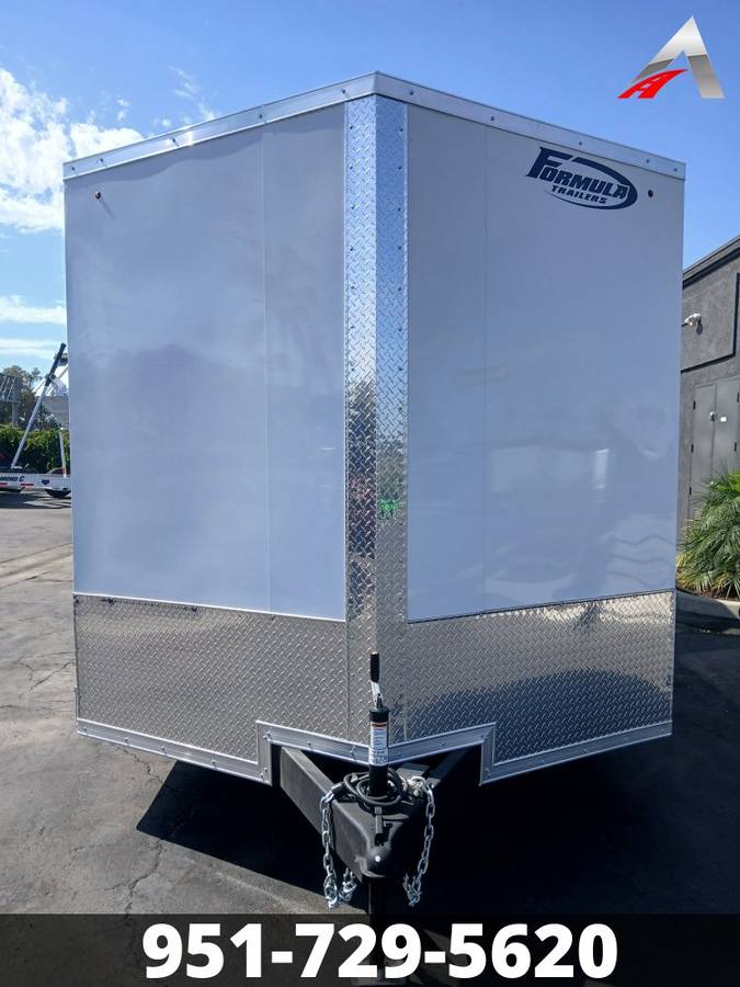 20’ enclosed trailer, photo 5