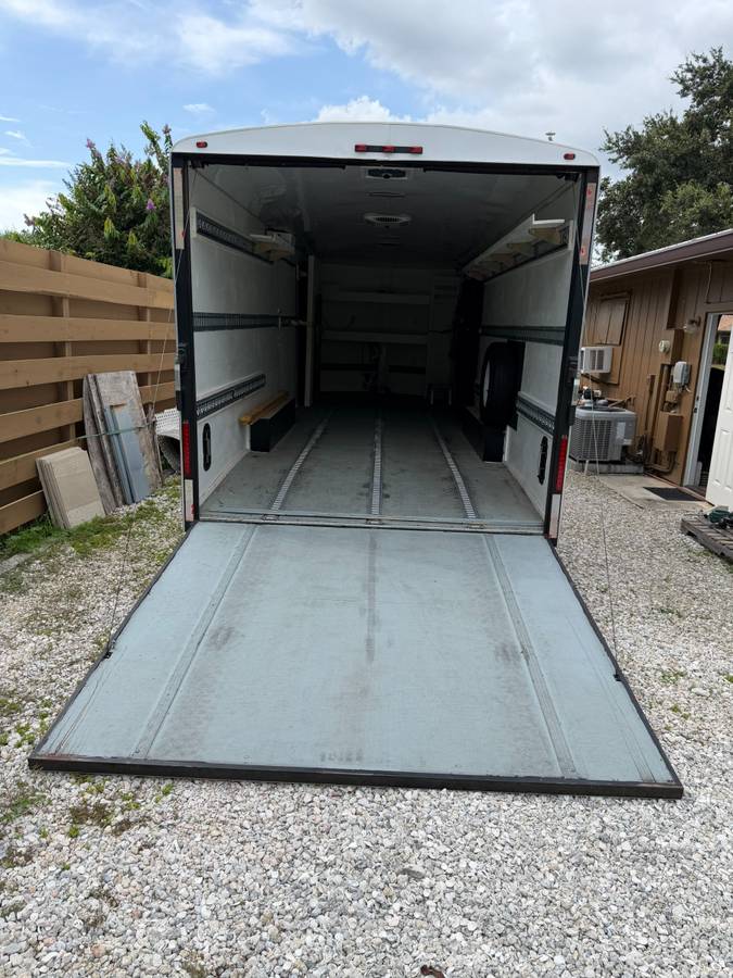 2022 26'x8.5' Indian River Roadrunner Enclosed Trailer, photo 5