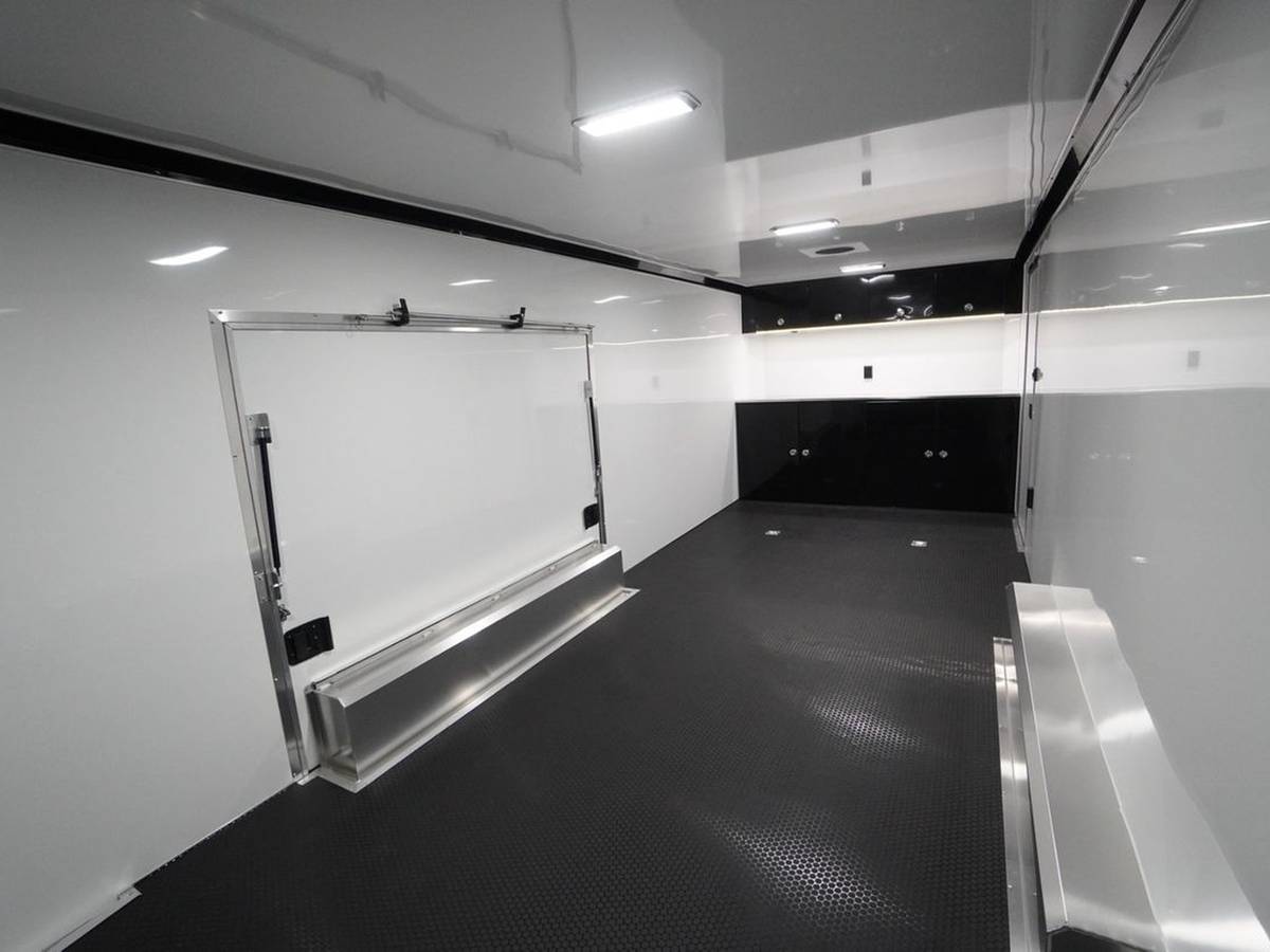 2022 ATC Quest Limited Car Trailer 24ft Torsion Axles Electric Brakes, photo 4