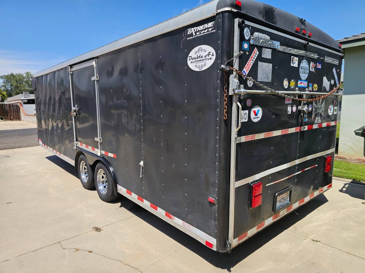 1994 Wells Fargo 24ft Enclosed Cargo CarTrailer, photo 3