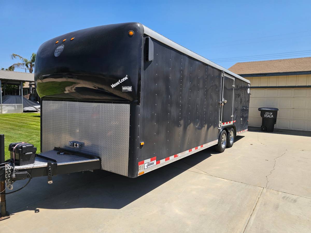 1994 Wells Fargo 24ft Enclosed Cargo CarTrailer, photo 6