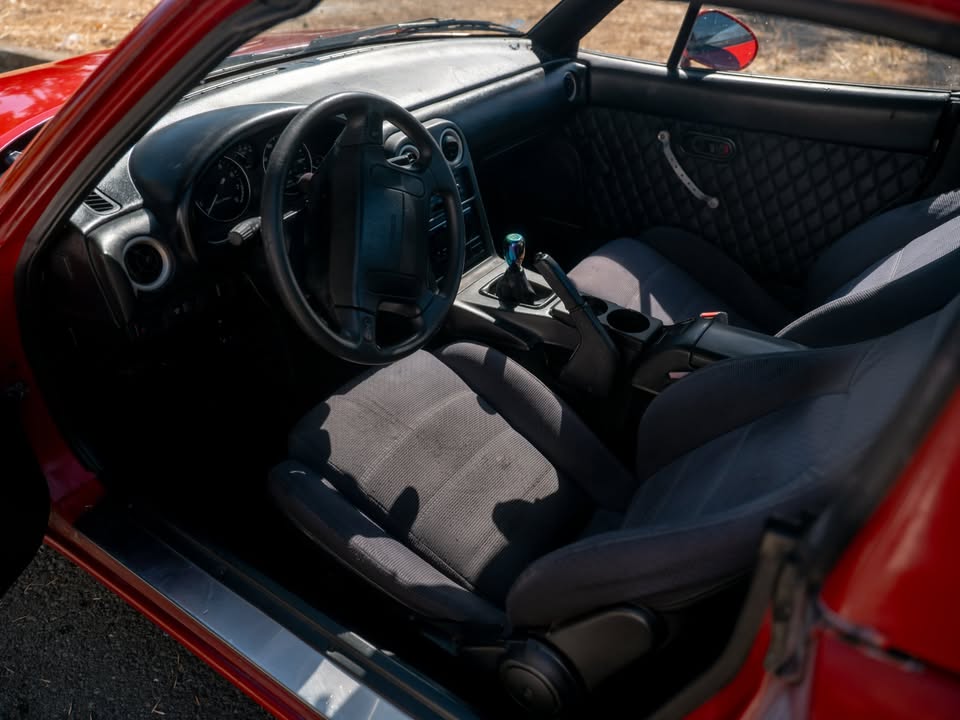 1991 Mazda MX-5, refreshed engine and clutch, rebuilt title, photo 2