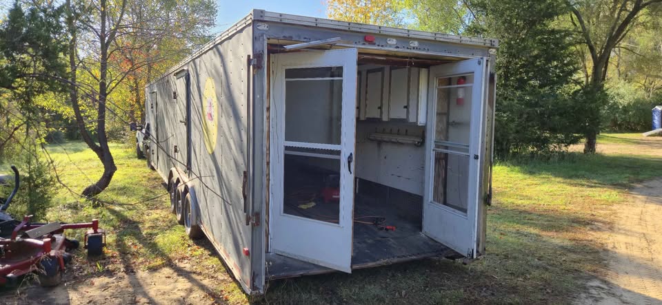 1998 United Expressline 40 ft gooseneck car hauler trailer, photo 11