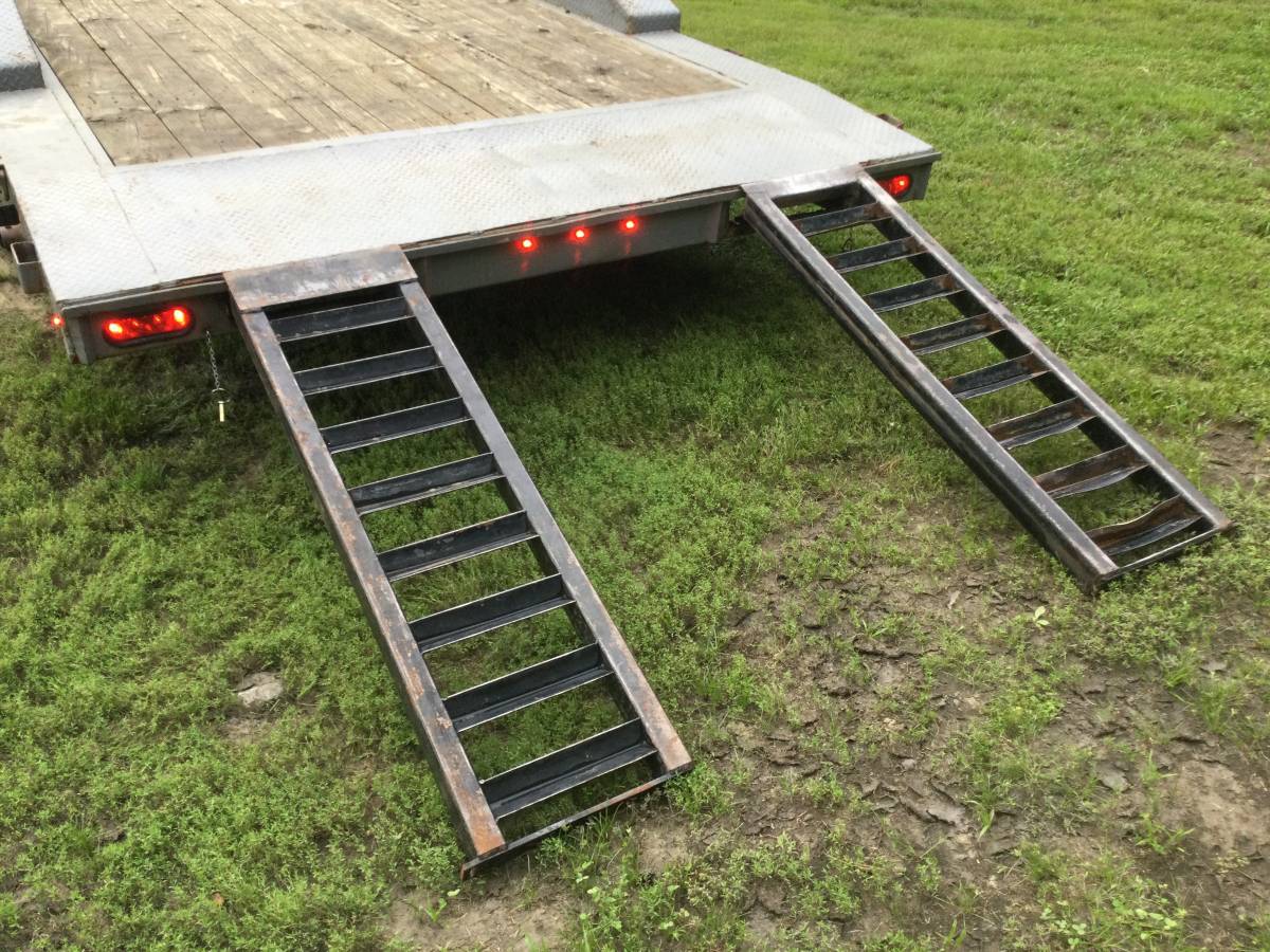 USED Diamond C Car Trailer, photo 5