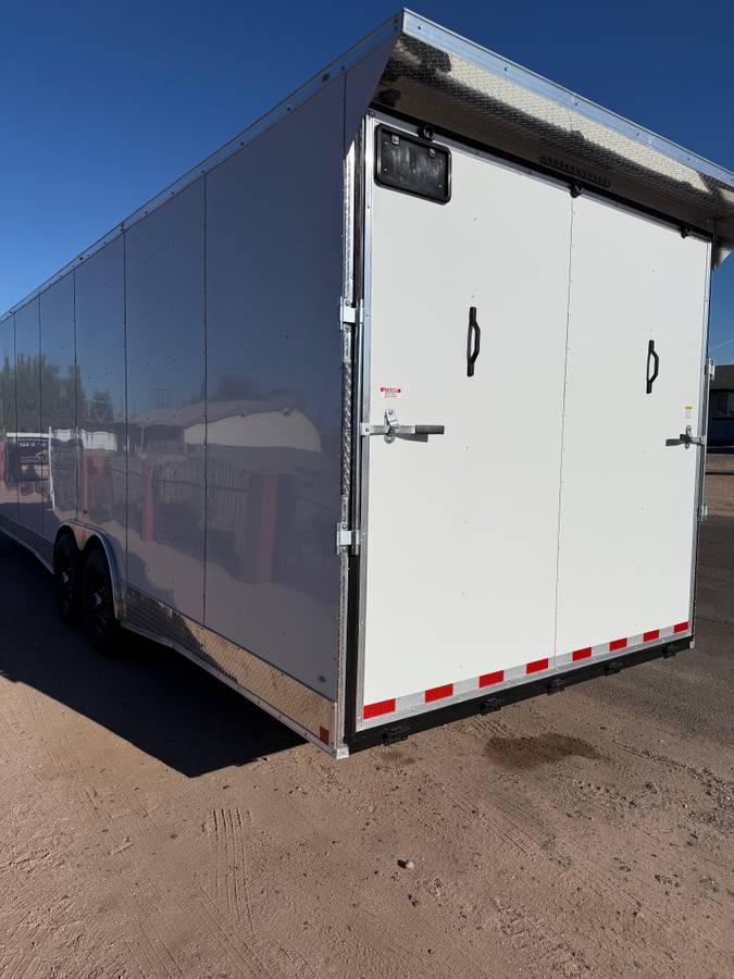 2026 enclosed cargo trailer 8’5”x28’, photo 5