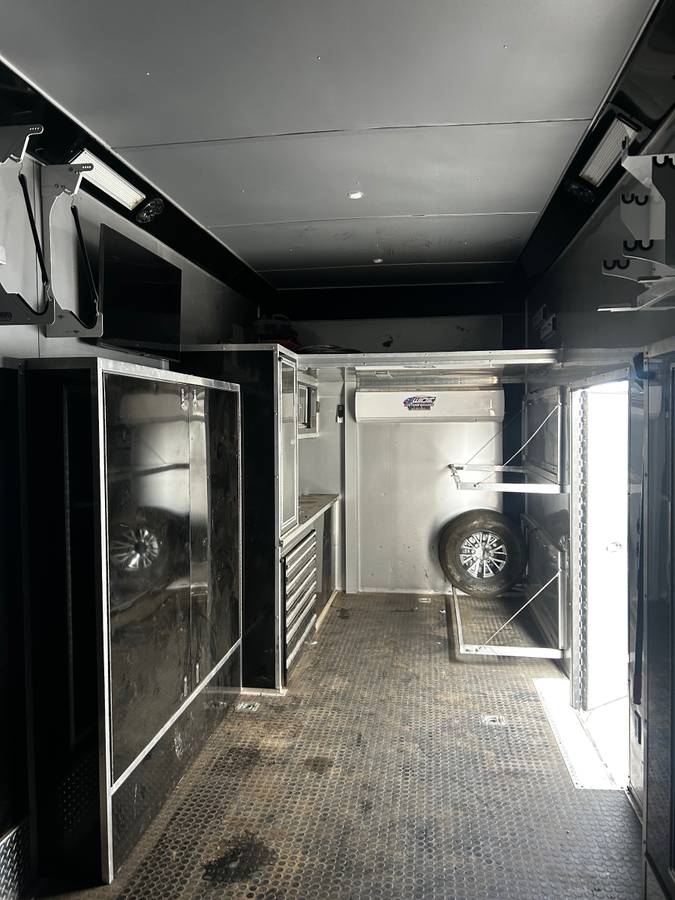 2022 32’ cargo mate eliminator race trailer 80” clear width, photo 4