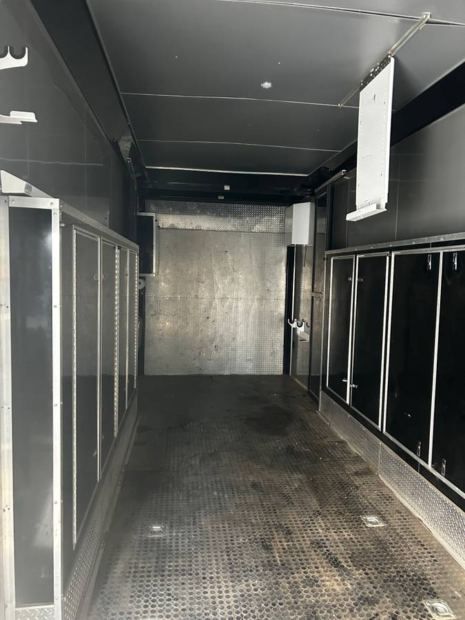 2022 32’ cargo mate eliminator race trailer 80” clear width, photo 5