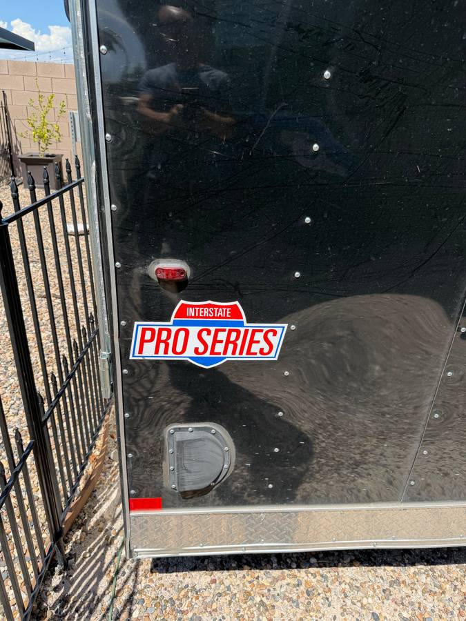2025 Interstate Supercoach 24 foot Enclosed car hauler, photo 5