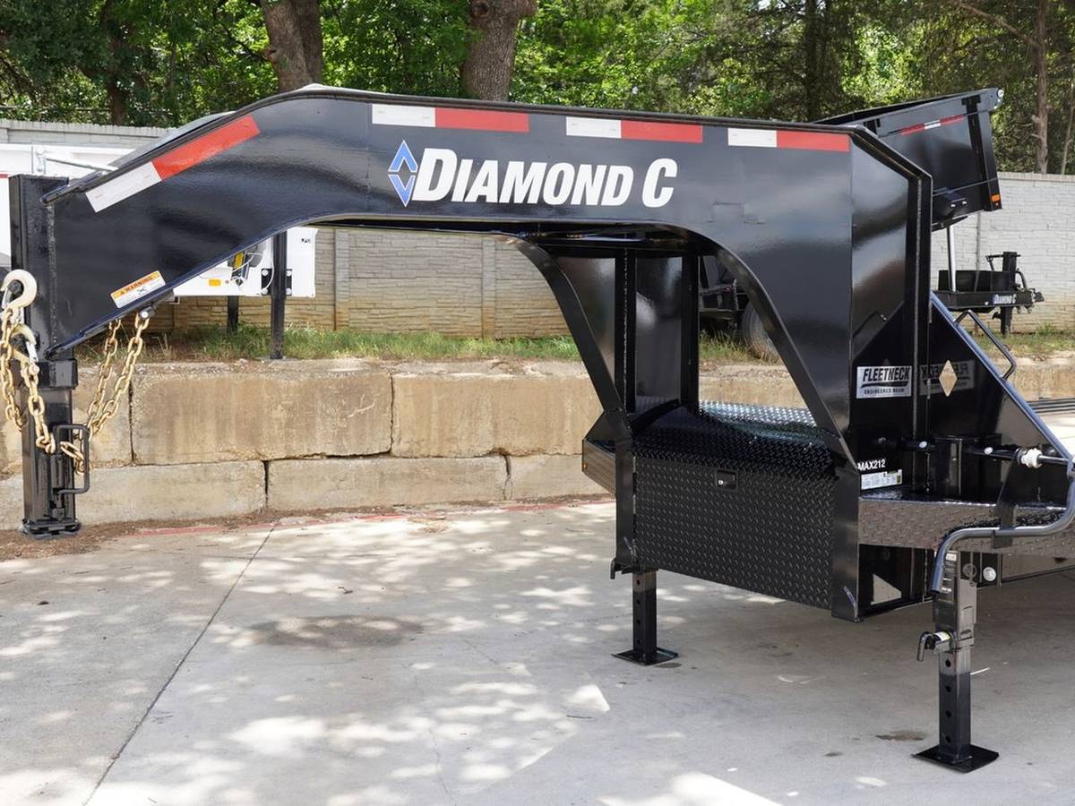 35-foot Diamond C FMAX212 Equipment Trailer, Blackwood Decking, photo 3