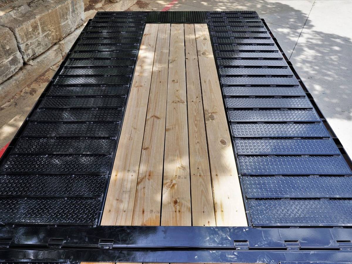 35-foot Diamond C FMAX212 Equipment Trailer, Blackwood Decking, photo 4
