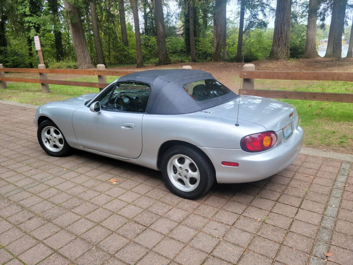 1999 Mazda Miata, photo 3