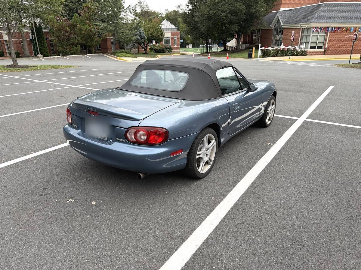 2005 Mazda Miata, photo 3
