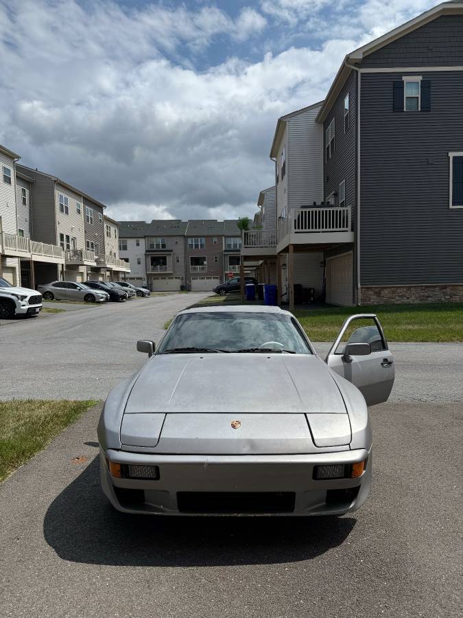 1986 Porsche 944, 5-speed, photo 2
