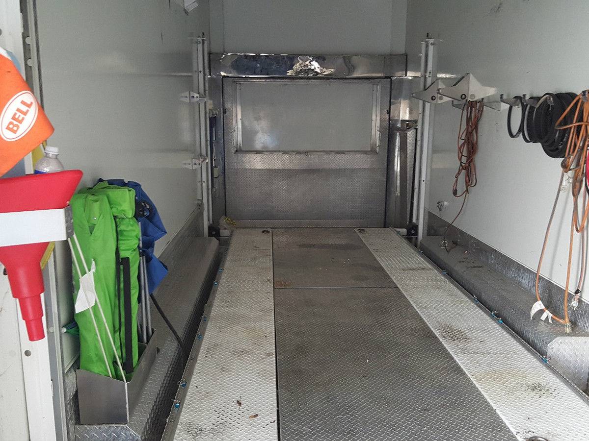 2006 Renegade 30' Stacker Trailer - 3 Axles - Electric Brakes, photo 5