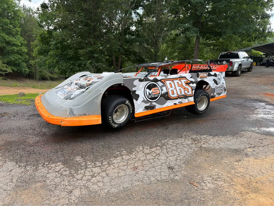 2016 Dirty White Boy dirt late model, sealed 604, photo 3