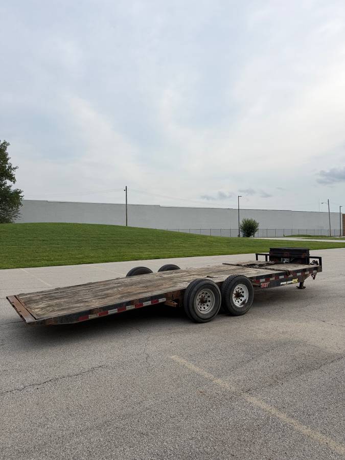 2012 H&H 22’ Hydraulic Tilt Flatbed Trailer, photo 7