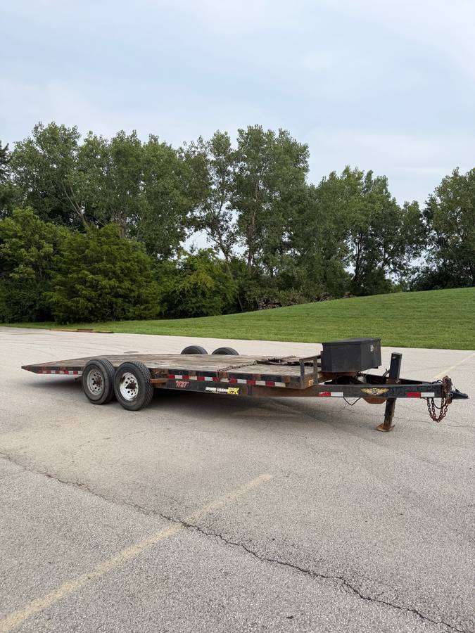 2012 H&H 22’ Hydraulic Tilt Flatbed Trailer, photo 9