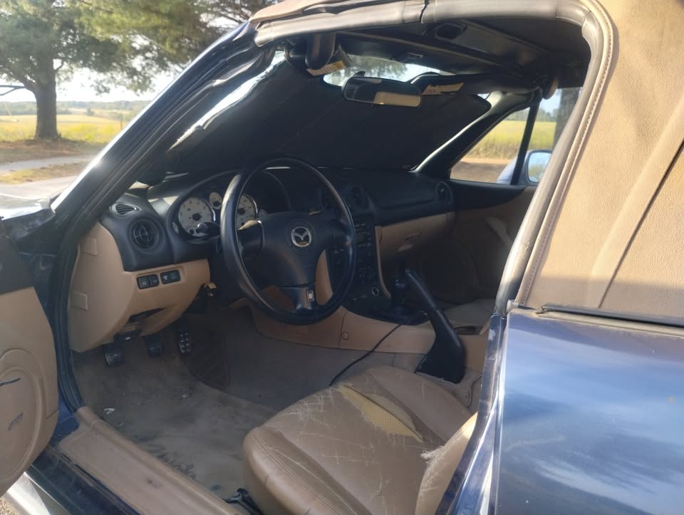 2002 Mazda Miata MX-5 LS, runs and drives, needs work, photo 6