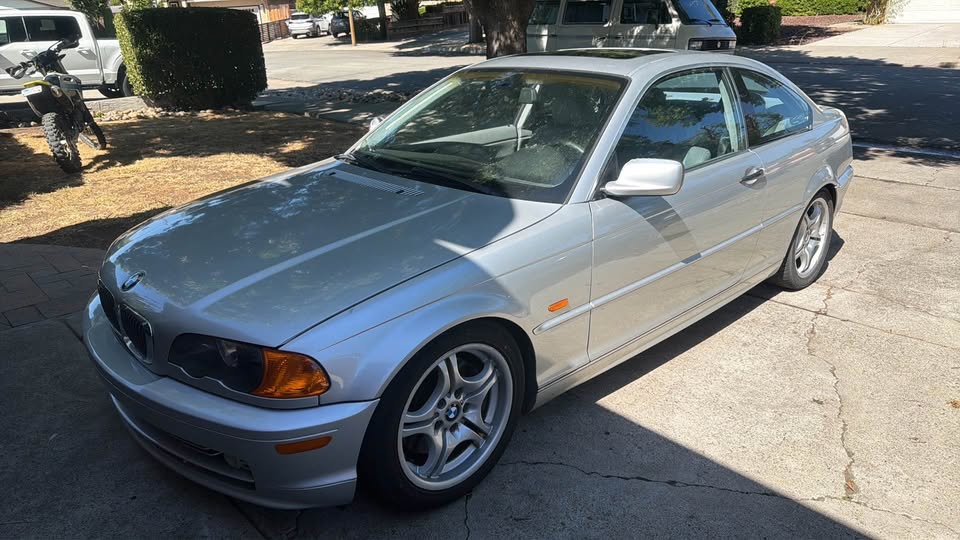 2001 BMW 330Ci coupe, 5-speed, overheats, sold as is, photo 2
