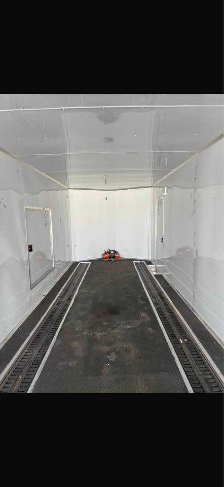 2023 Enclosed car hauling trailer, photo 8